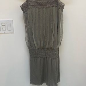 Beautiful very comfortable and looks great on